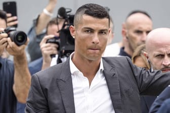 Ronaldo-Euphorie in Turin: Vor seinem Wechsel zu Juventus soll Cristiano beim SSC Neapel im Gespräch gewesen sein.