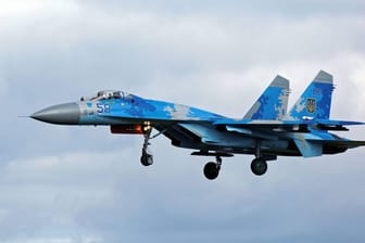 Ein Kampfflugzeug vom Typ Suchoi Su - 27 UB der ukrainischen Airforce: Großbritannien und Italien arbeiten beim Bau eines neuen Kampfjets mit vereinten Kräften.