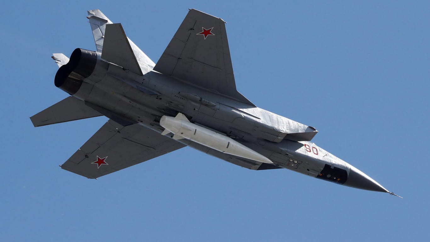 Russischer Kampfjet vom Typ MiG-31 (Symbolbild): Nahe der baltischen Staaten wurden mehrere russische Militärflieger identifiziert.