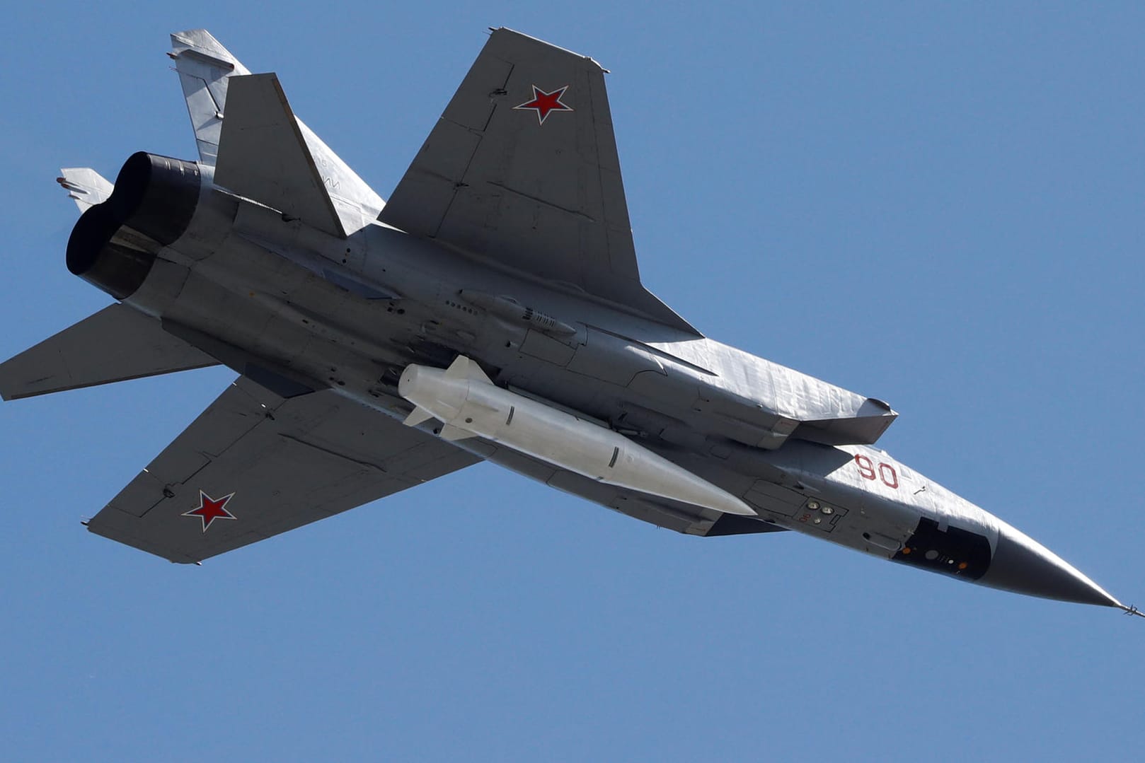 Russischer Kampfjet vom Typ MiG-31 (Symbolbild): Nahe der baltischen Staaten wurden mehrere russische Militärflieger identifiziert.