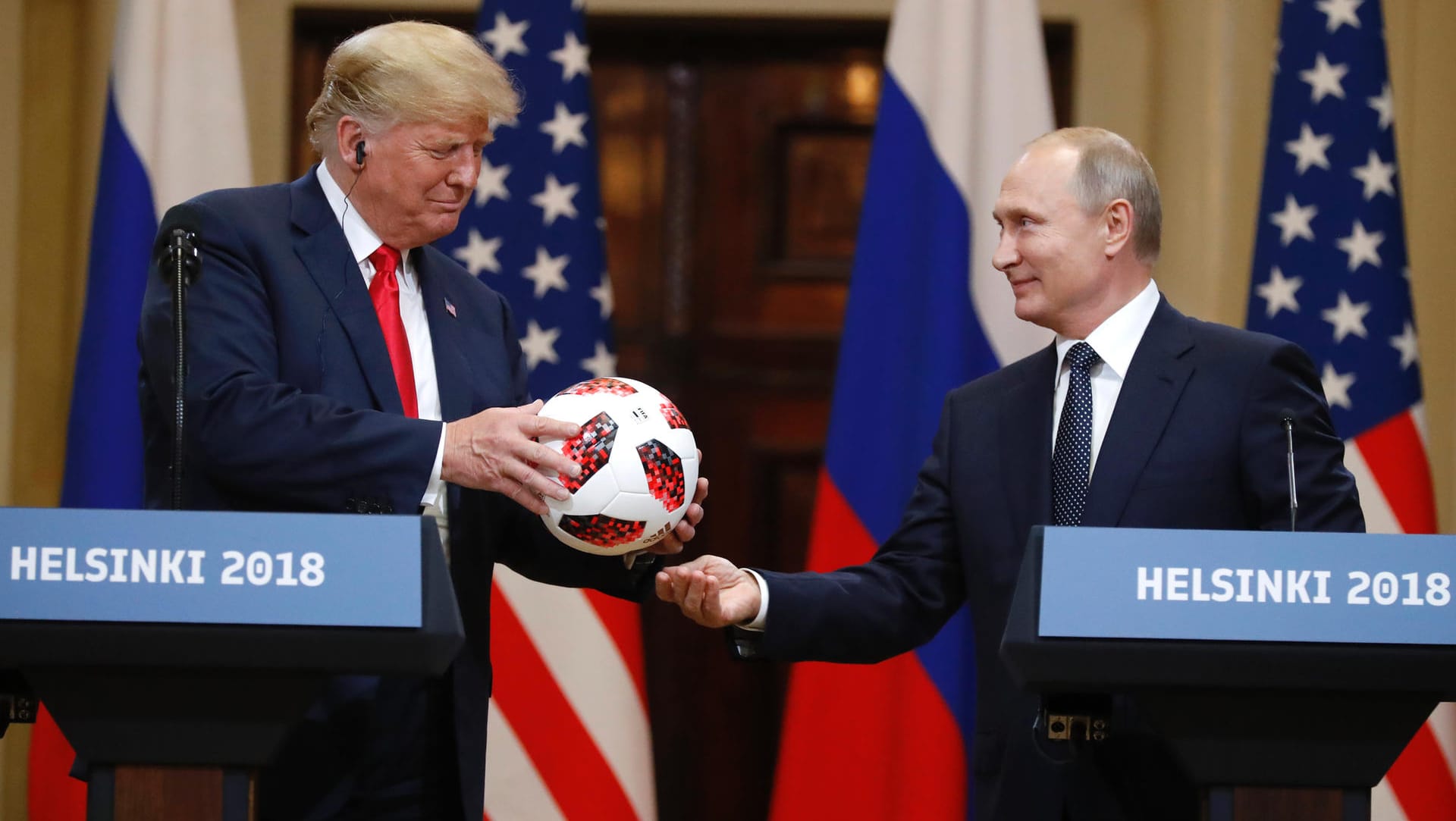 Donald Trump, Wladimir Putin in Helsinki: Die Pressekonferenz wird zum Triumph Putins