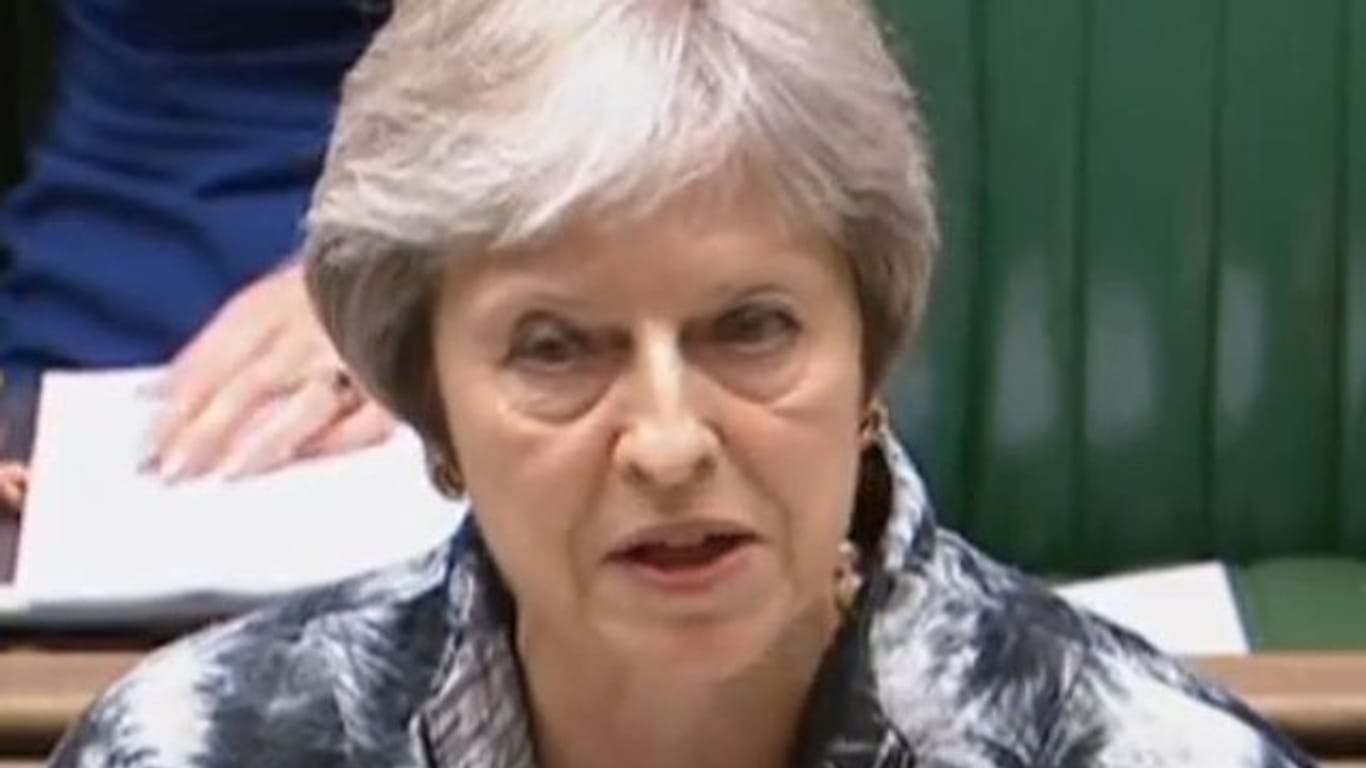 Premierministerin Theresa May spricht im Unterhaus des britischen Parlaments.