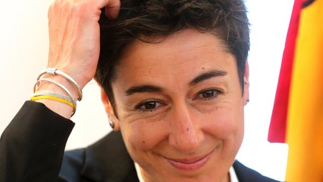 Dunja Hayali bekommt mit ihrem Talkmagazin einen Stammplatz im ZDF.