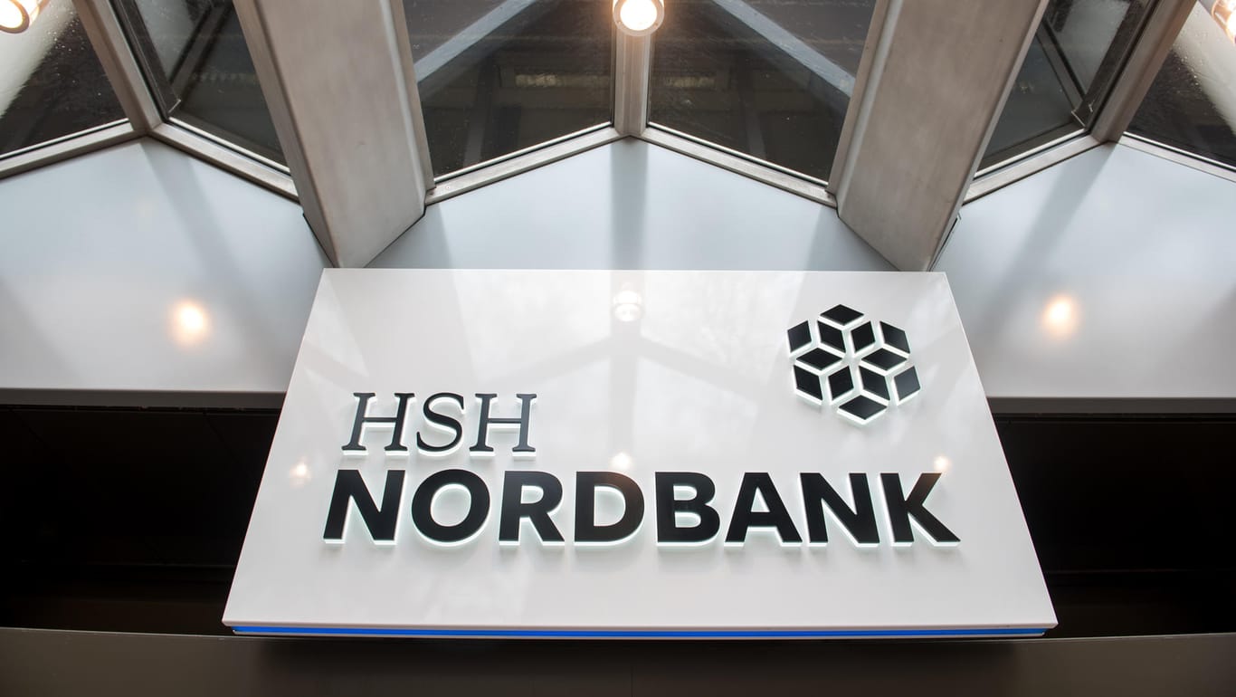 Logo der HSH Nordbank: Die deutsche Schifffahrt könnte nach dem Verkauf der HSH Nordbank an US-amerikanische Investoren weiter schrumpfen.