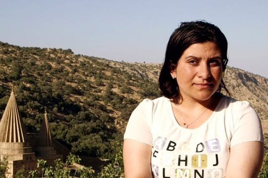Shirin, Jesidin in Lalish, dem Heiligtum der Jesiden im Nordirak.