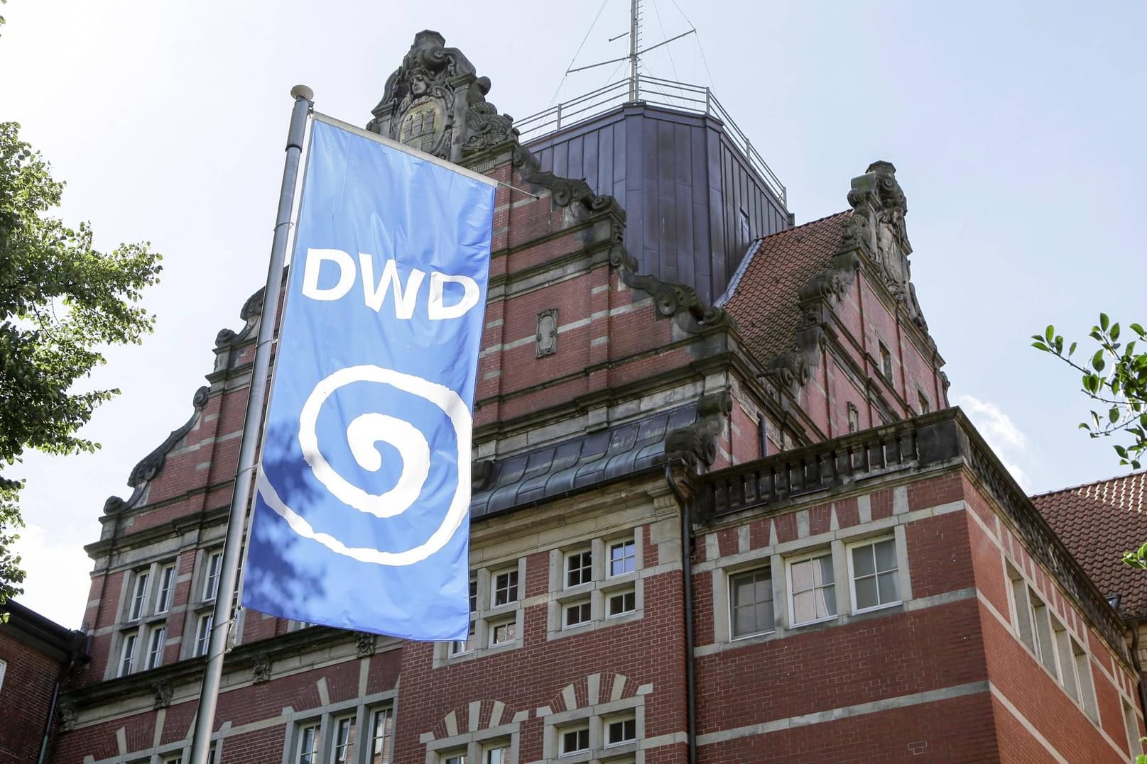 Gebäude des Deutschen Wetterdienstes (DWD) in Hamburg: Darf die Wetter-App des DWD doch kostenlos bleiben?