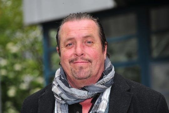 Der Schauspieler Andreas Giebel gibt den Hauptkommissar Benedikt Beissl.