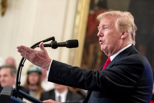 "Ich freue mich auf unser zweites Treffen, damit wir damit beginnen können, einige der vielen diskutierten Themen umzusetzen," twitterte Donald Trump.