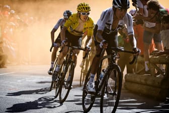 Geraint Thomas im Gelben Trikot: Der Brite gewann die zweite Etappe hintereinander.