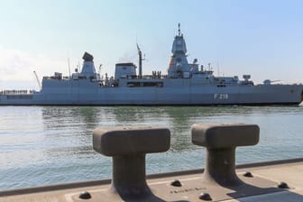 Die Fregatte "Sachsen" kehrt im Mai 2018 zum Marinestützpunkt in Wilhelmshaven zurück.
