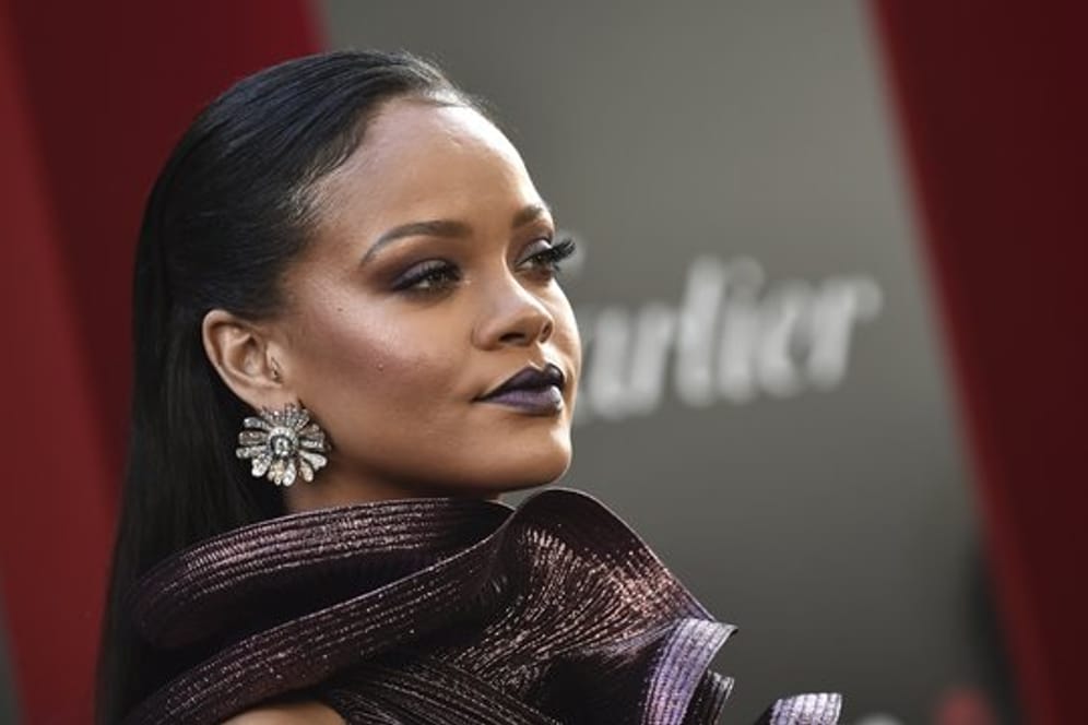 Rihanna bereitet ein neues Album vor.