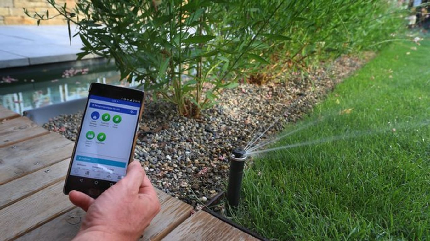 Was alles möglich ist: mit einer App die Bewässerung des Gartens steuern.