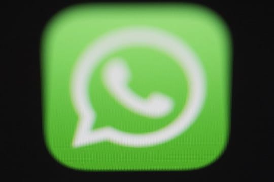 Als Mittel gegen Fake-News begrenzt Whatsapp die pro Sendevorgang weitergeleiteten Nachrichten.