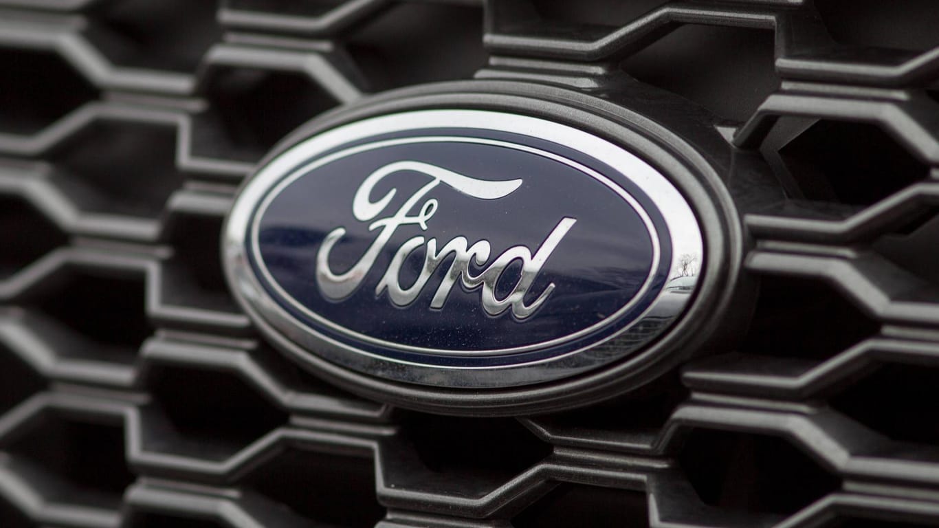 Logo von Ford: Der Rückruf betrifft auch Fahrzeuge in anderen europäischen Ländern.