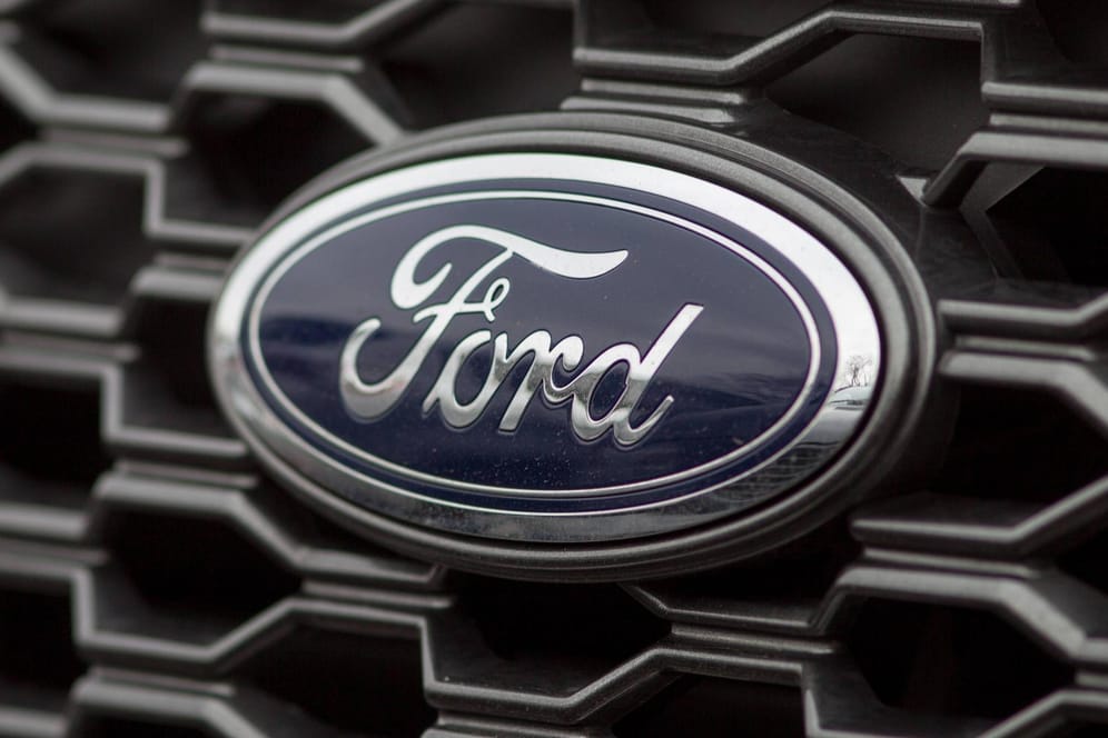 Logo von Ford: Der Rückruf betrifft auch Fahrzeuge in anderen europäischen Ländern.