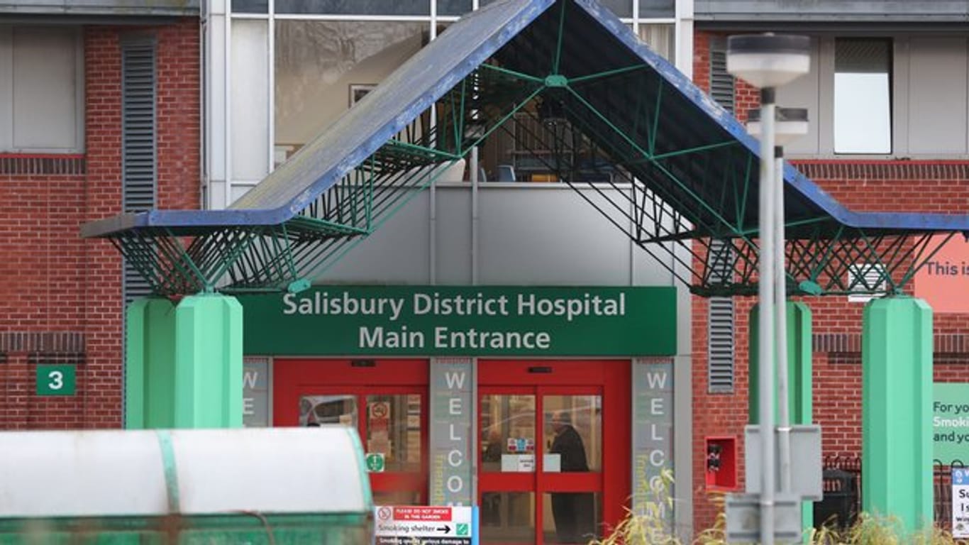 Blick auf den Eingangsbereich des Salisbury District Krankenhauses.