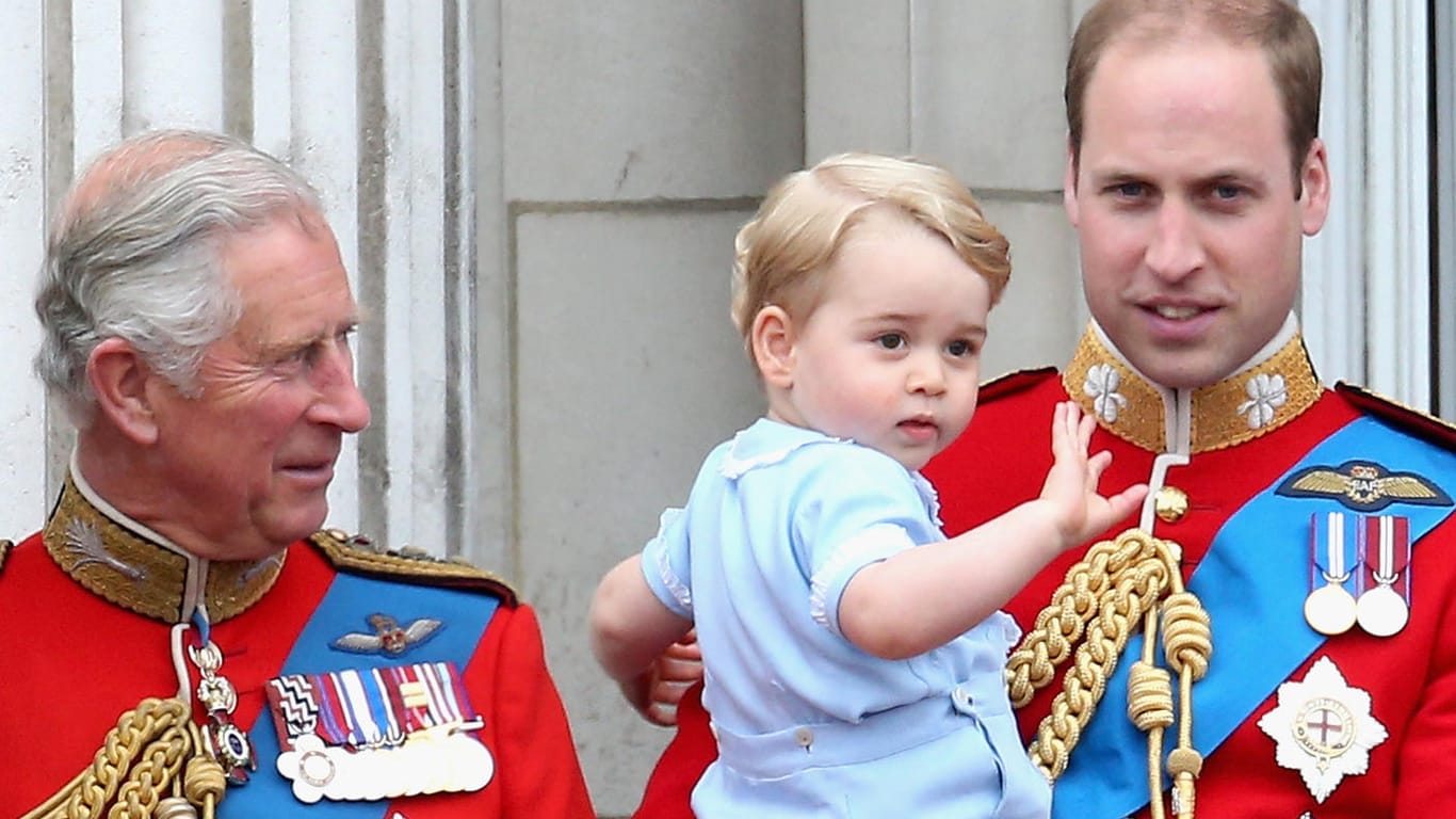 Ein Foto, drei Generationen: Charles, George und William bei der "Trooping the Colour"-Zeremonie im Juni 2015.