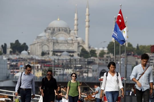 Passanten in Istanbul.