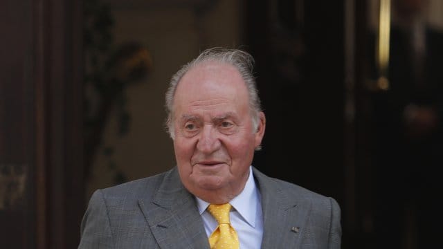 Der 80-Jährige hat zu den Vorwürfen bisher keine Stellungnahme abgegeben. Der 80-Jährige hat zu den Vorwürfen bisher keine Stellungnahme abgegeben.