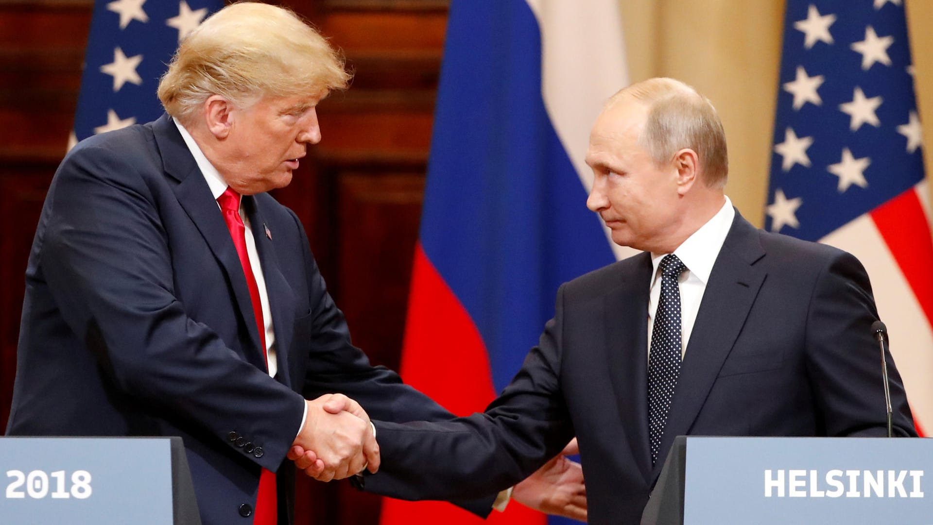 US-Präsident Donald Trump (l.) und Russlands Präsident Wladimir Putin in Helsinki: Bilateraler "Deal" statt internationaler Abstimmung im Ukraine-Konflikt?