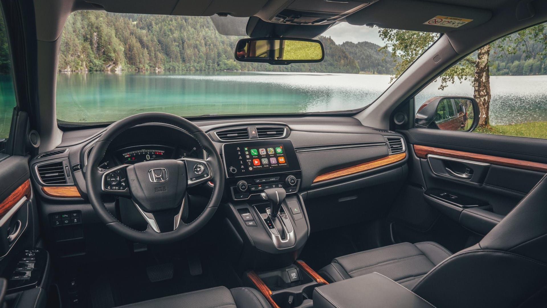Inennraum: Das Cockpit bekam ein neues Design.