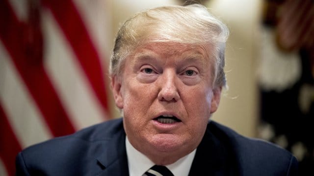 US-Präsident Donald Trump will den russischen Präsidenten Wladimir Putin zu einem zweiten Gipfeltreffen noch in diesem Herbst in Washington empfangen. US-Präsident Donald Trump will den russischen Präsidenten Wladimir Putin zu einem zweiten Gipfeltreffen noch in diesem Herbst in Washington empfangen.