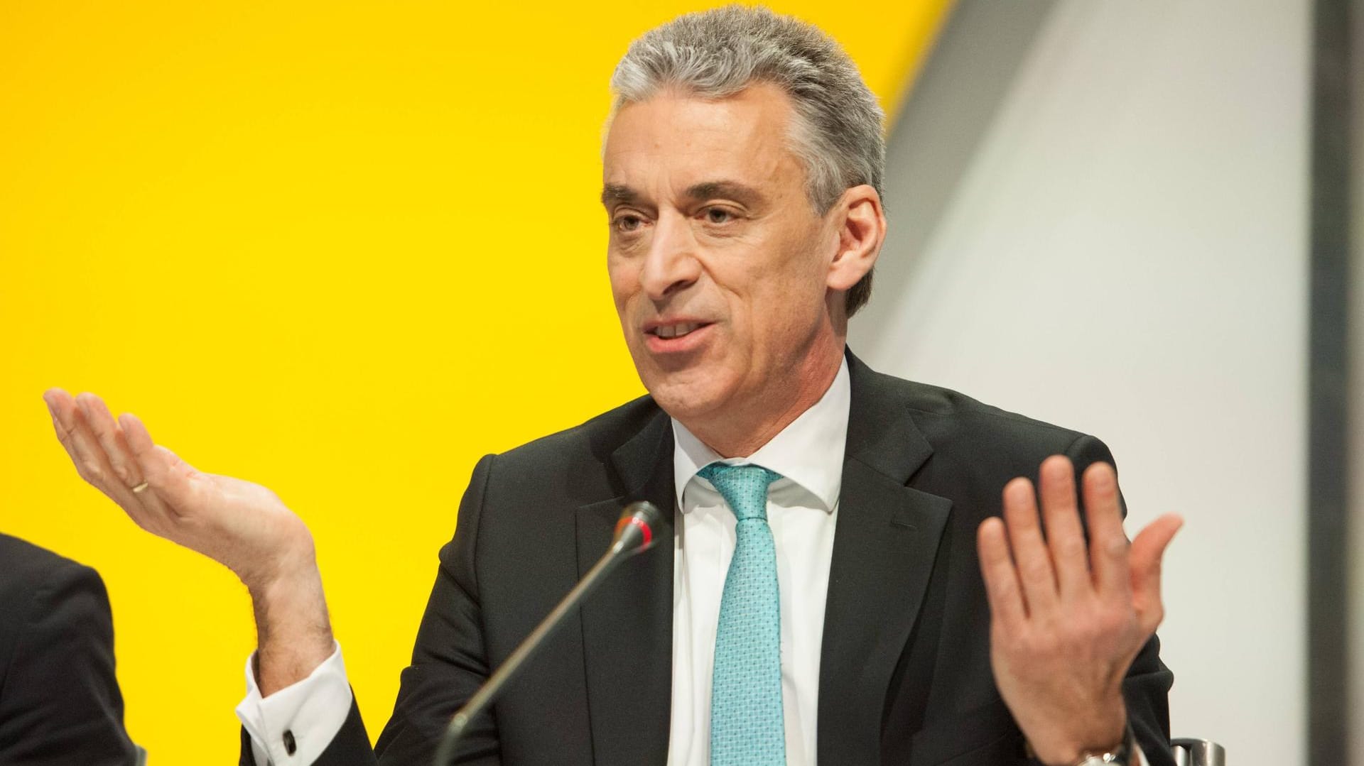 Frank Appel: Der Deutsche-Post-CEO findet kritische Worte für einen Kollegen.