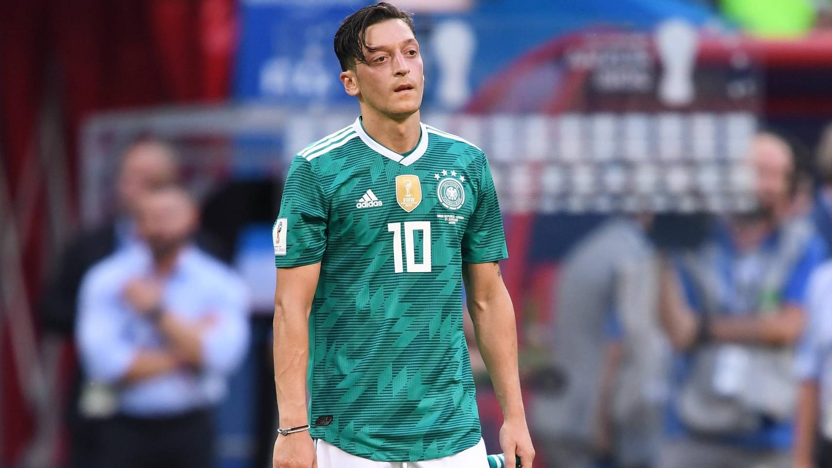 Nach 92 Länderspielen und 23 Toren ist Schluss im DFB-Team für Mesut Özil.