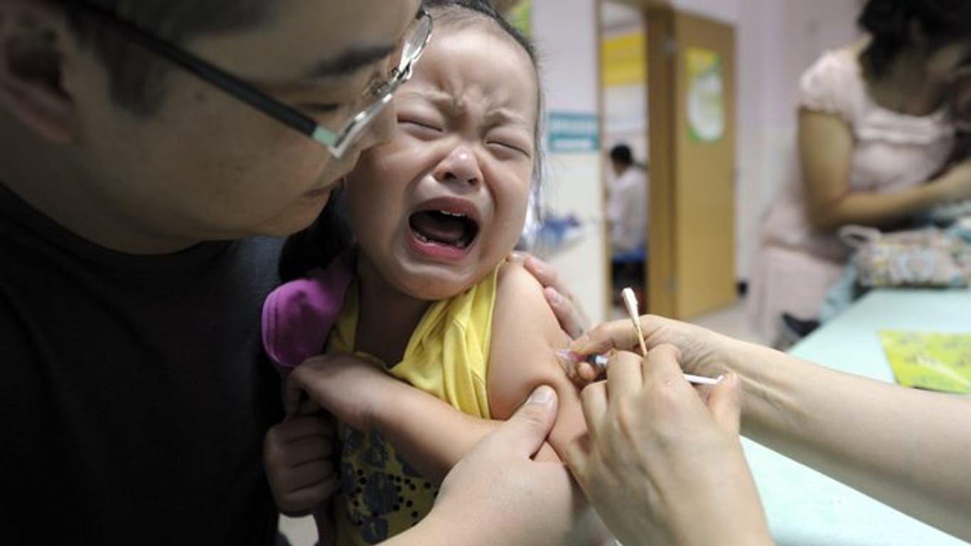 Ein Kind bei einer Impfung in der zentralchinesischen Provinz Anhui.