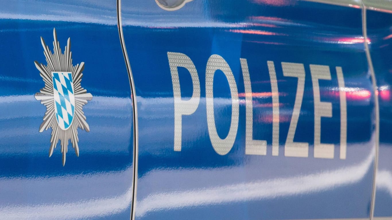 Bayrischer Polizei: Eine Frau hat womöglich wegen psychischer Probleme ein Feuer im Haus ihres Ex-Mannes gelegt. (Symbolbild)