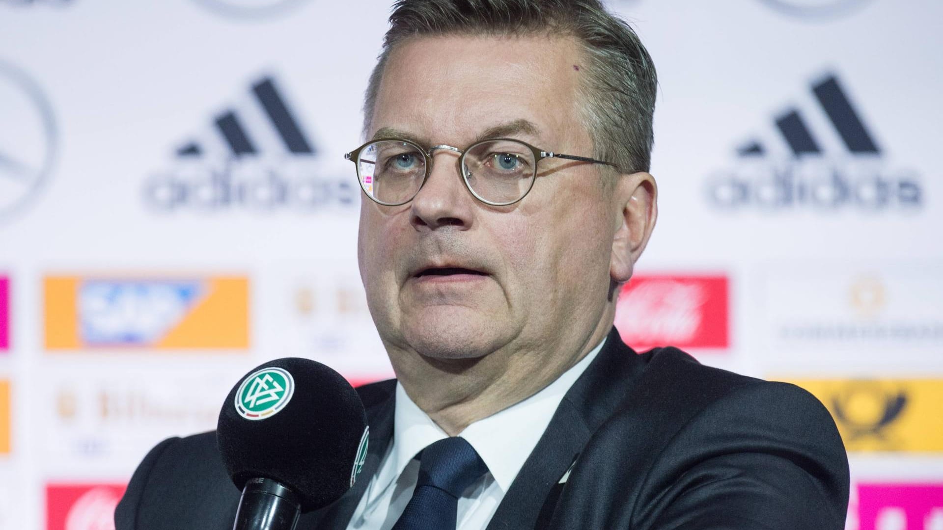 Reinhard Grindel steht nach den Worten von Mesut Özil mehr denn je in der Kritik.