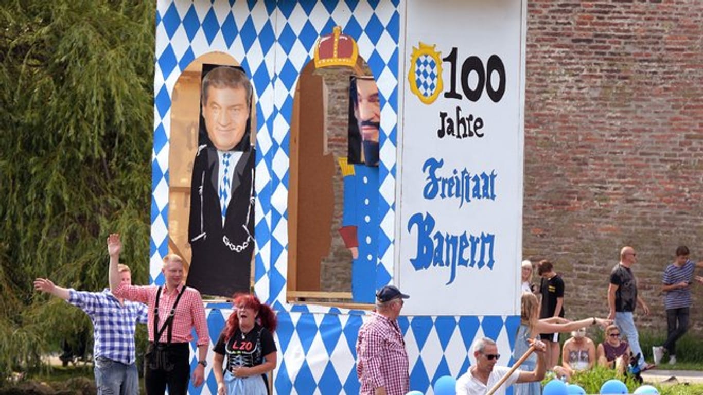 "100 Jahre Freistaat Bayern" in Baden-Württemberg - mit Bayerns Ministerpräsidenten Markus Söder und König Ludwig II.