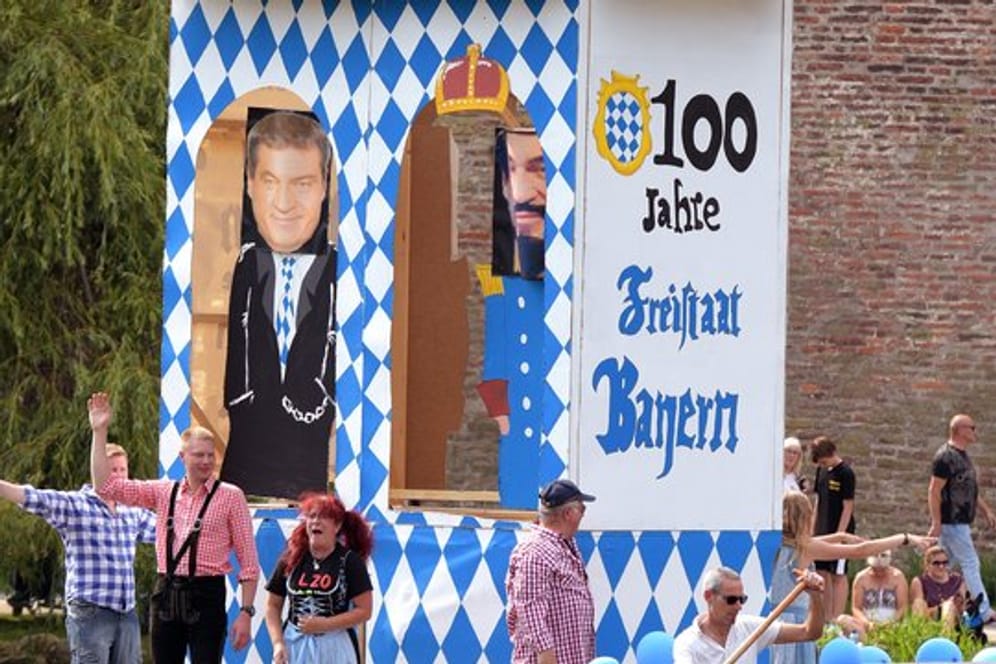 "100 Jahre Freistaat Bayern" in Baden-Württemberg - mit Bayerns Ministerpräsidenten Markus Söder und König Ludwig II.
