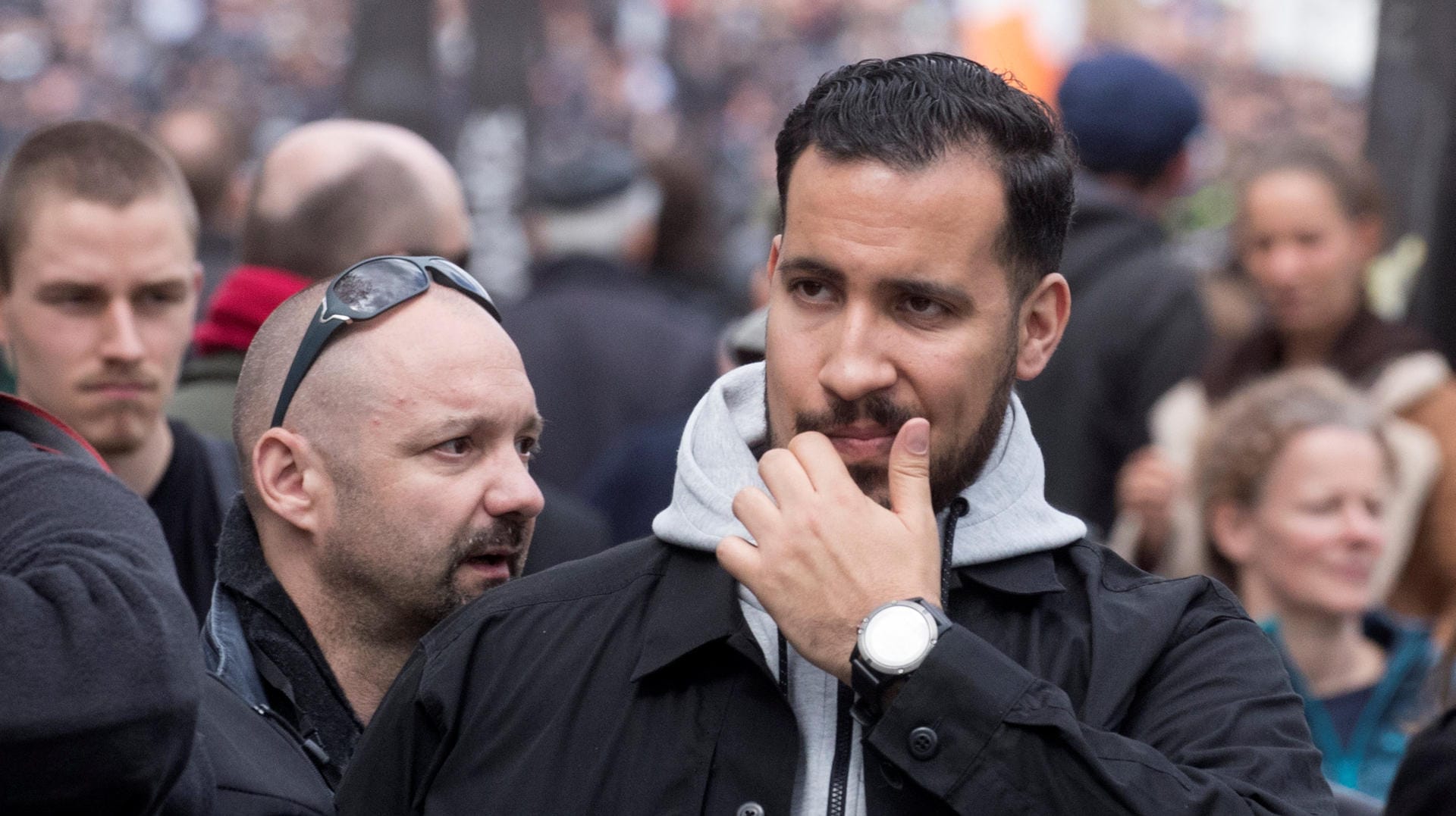 Alexandre Benalla am Tag der Arbeit 2018: Nach den Vorfällen in Paris ließ Benalla erklären, dass er der Polizei nur helfen wollte, alles unter "Kontrolle zu bringen".