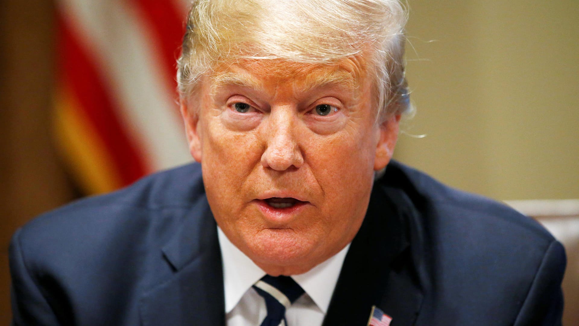 Donald Trump: Der US-Präsident prüft den Sicherheitsstatus einiger Ex-Geheimdienstmitarbeiter. Donald Trump: Der US-Präsident prüft den Sicherheitsstatus einiger Ex-Geheimdienstmitarbeiter.