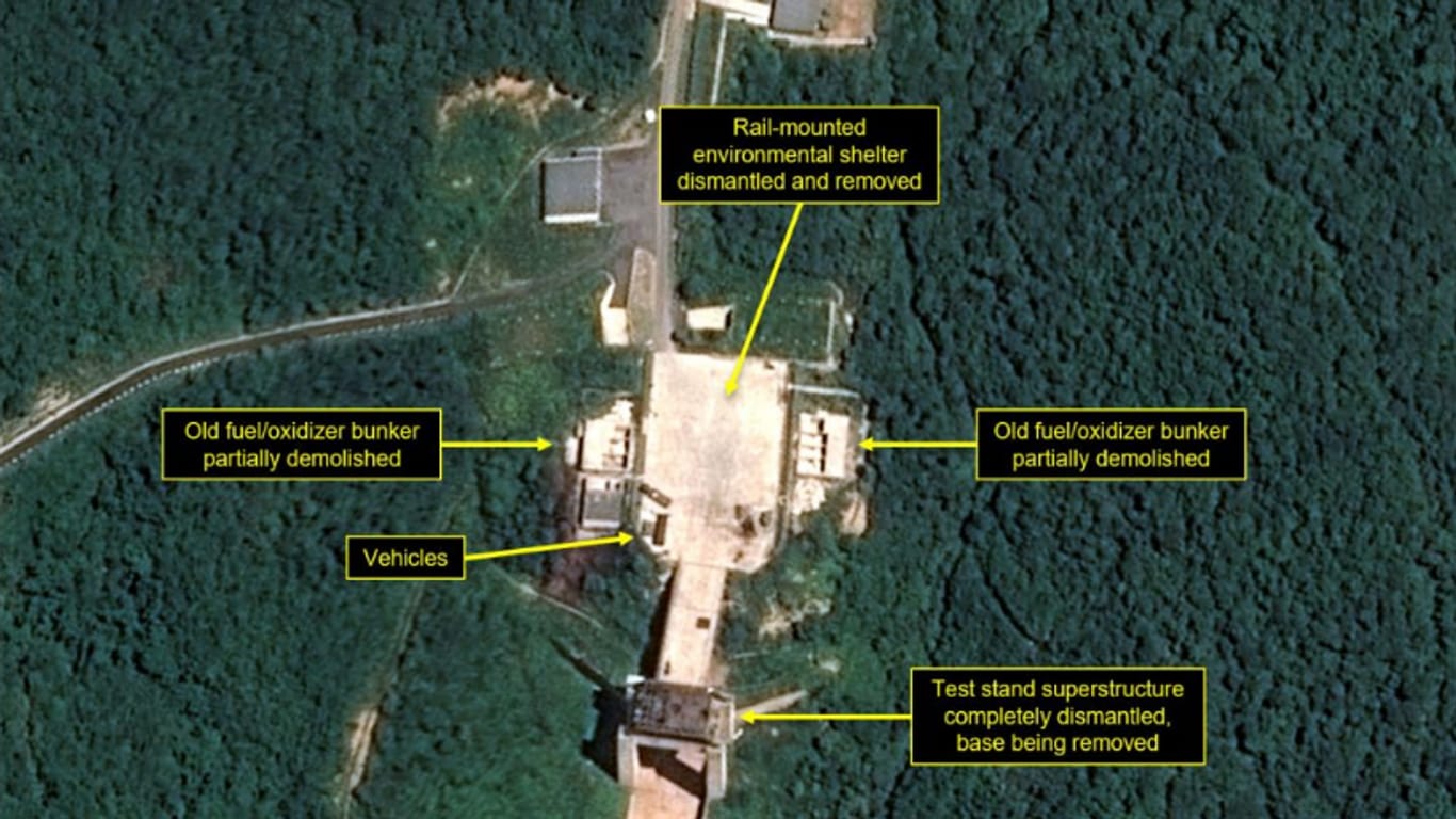 Satellitenbild der Raketen-Startanlage Sohae: Der Abbau hat offenbar begonnen, wie diese Aufnahme zeigen soll, die von der auf Nordkorea spezialisierten Internetseite "38 North" veröffentlicht wurde.
