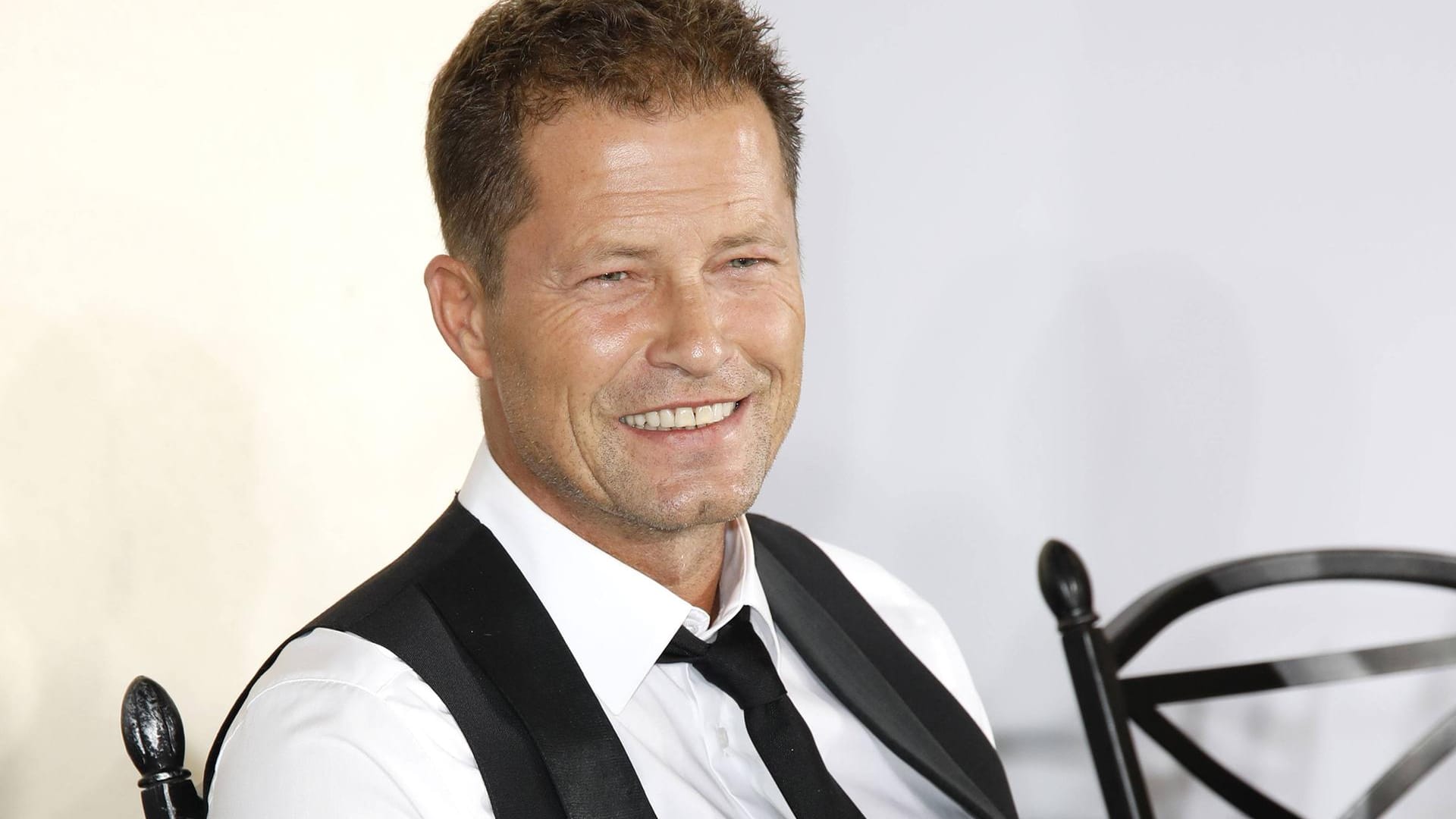 Til Schweiger: Der vierfache Papa zeigt ein Foto mit seinem Ältesten.