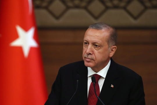 Hat Israel als "zionistischsten, faschistischsten und rassistischsten Staat der Welt" bezeichnet: der türkische Staatspräsident Recep Tayyip Erdogan.