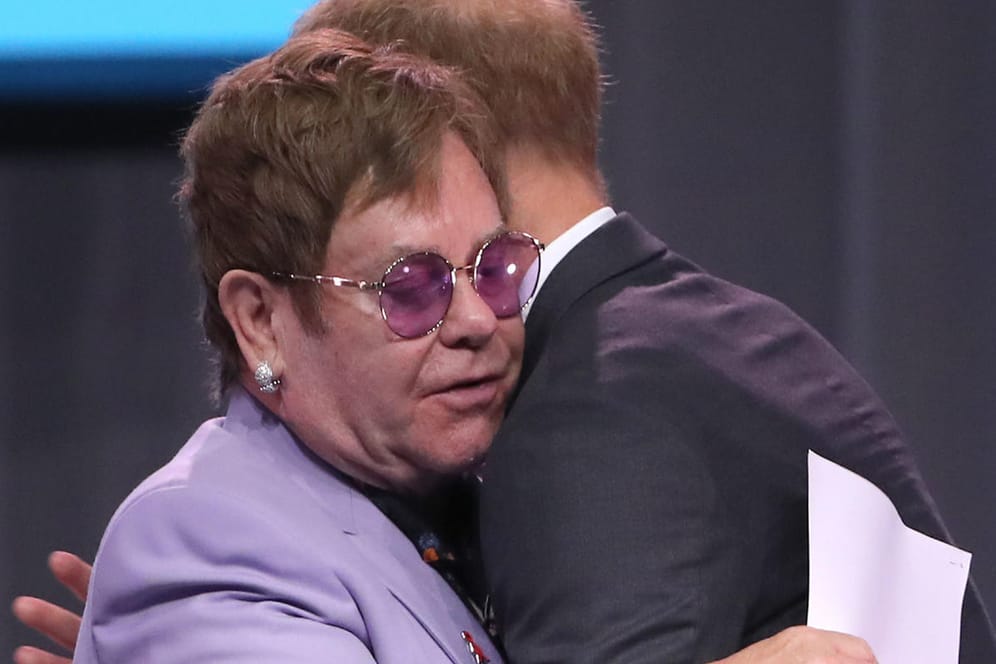 Bei der Welt-Aids-Konferenz: Sir Elton John hat nur lobende Worte für Prinz Harry.
