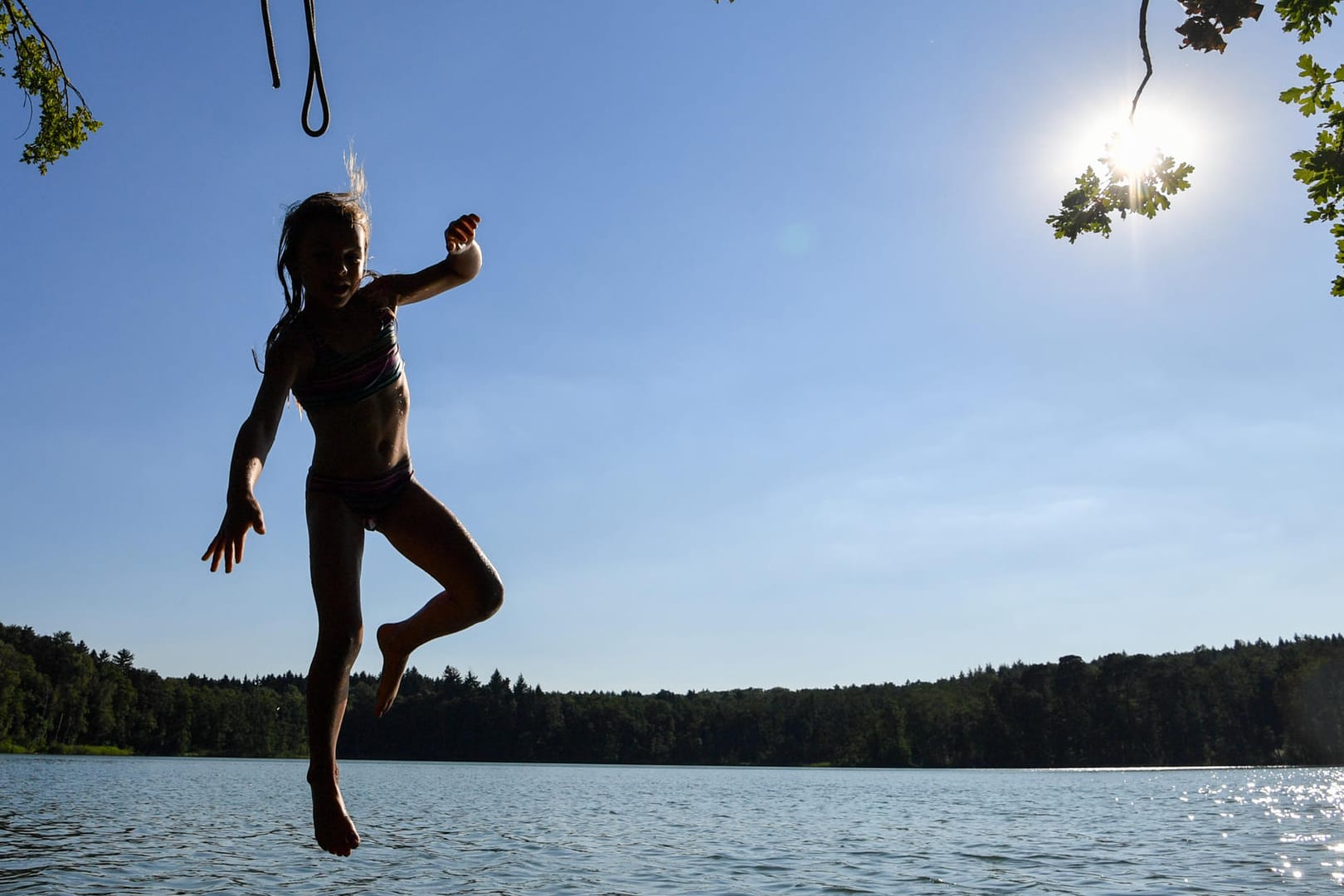 Waldsee: Vielerorts in Deutschland halten sich noch immer Mythen um Sonne und Temperaturen – aber ein Gift wird völlig vergessen.