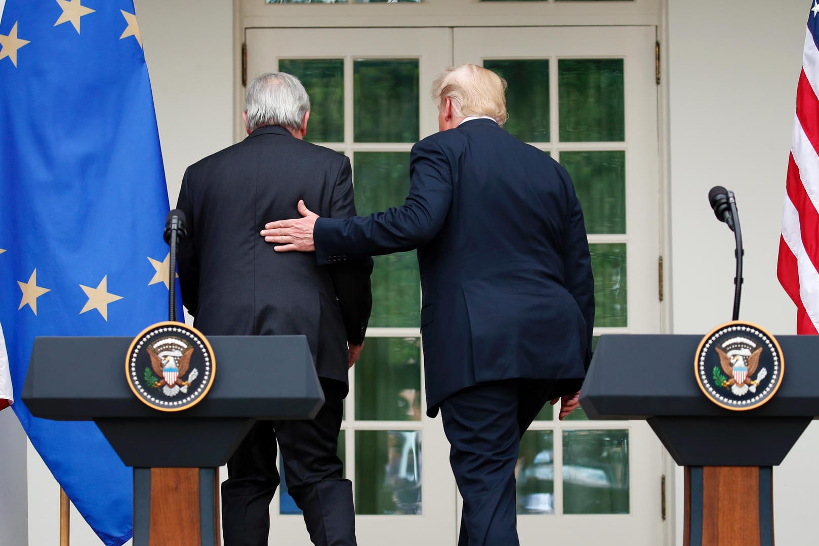 US-Präsident Trump (r.), EU-Kommissionschef Juncker: Bei den Gesprächen habe eine "großartige Wärme" geherrscht, sagte Trump.