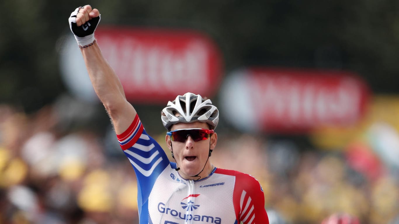 Tour de France: Arnaud Demare feiert seinen Sieg.