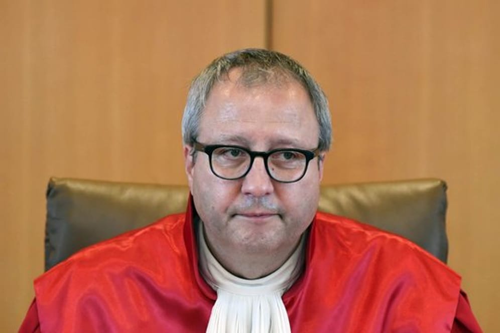 Andreas Voßkuhle, Präsident des Bundesverfassungsgerichts, kritisiert eine "inakzeptable Rhetorik" in der Asyldebatte.