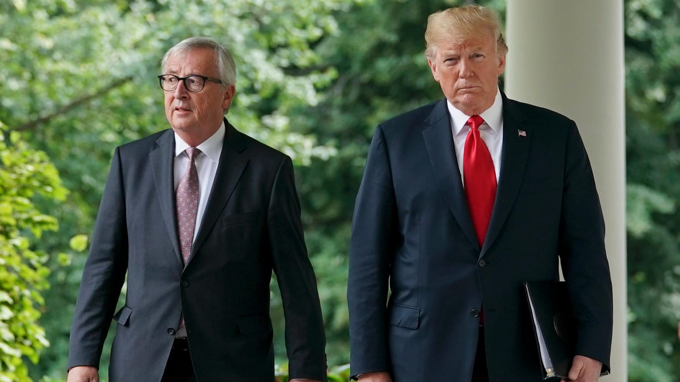 Donald Trump und Jean-Claude Juncker vor einer Pressekonferenz vor dem Weißen Haus: Für eine Einigung im Handelsstreit musste Juncker dem US-Präsidenten offenbar Zugeständnisse im Agrarsektor machen.