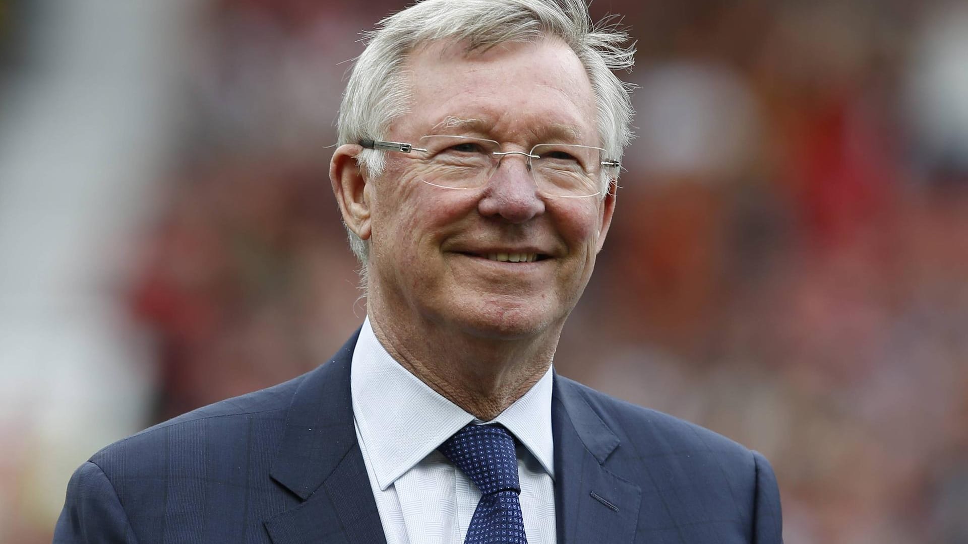 Auf dem Weg der Besserung: Sir Alex Ferguson.