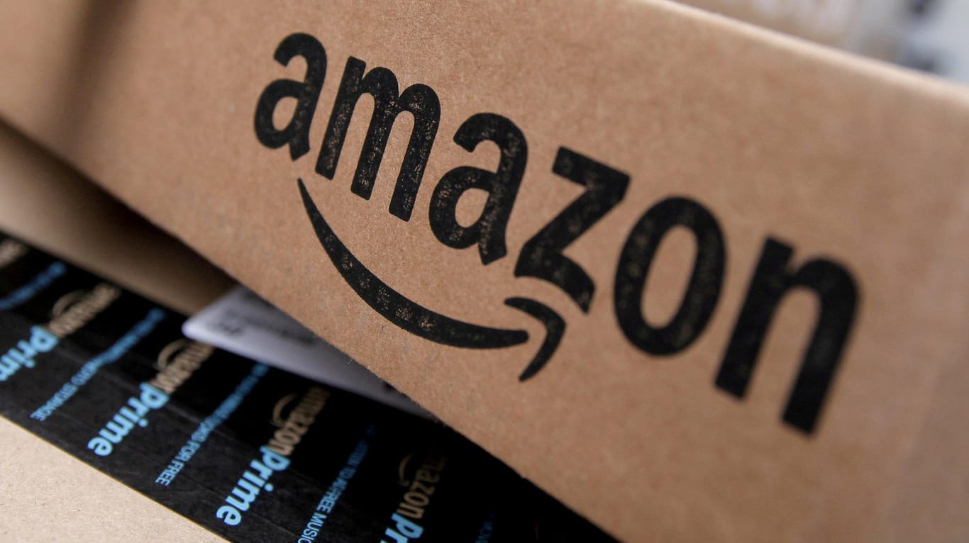 Paket von Amazon: Der Online-Händler konnte seinen Gewinn im zweiten Quartal steigern.