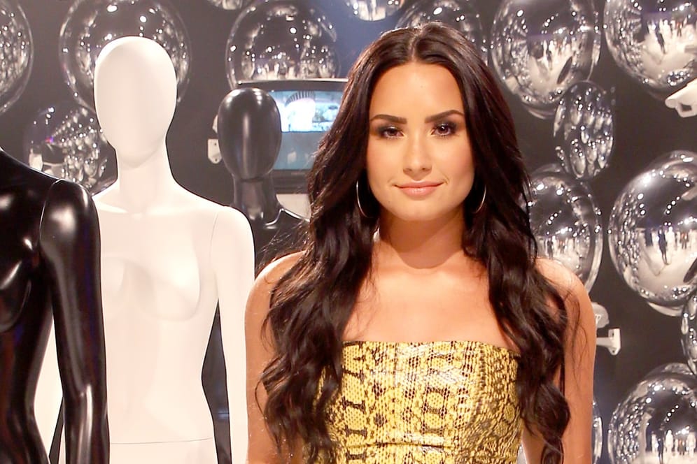 Demi Lovato: Die Sängerin liegt nach einer Überdosis im Krankenhaus.