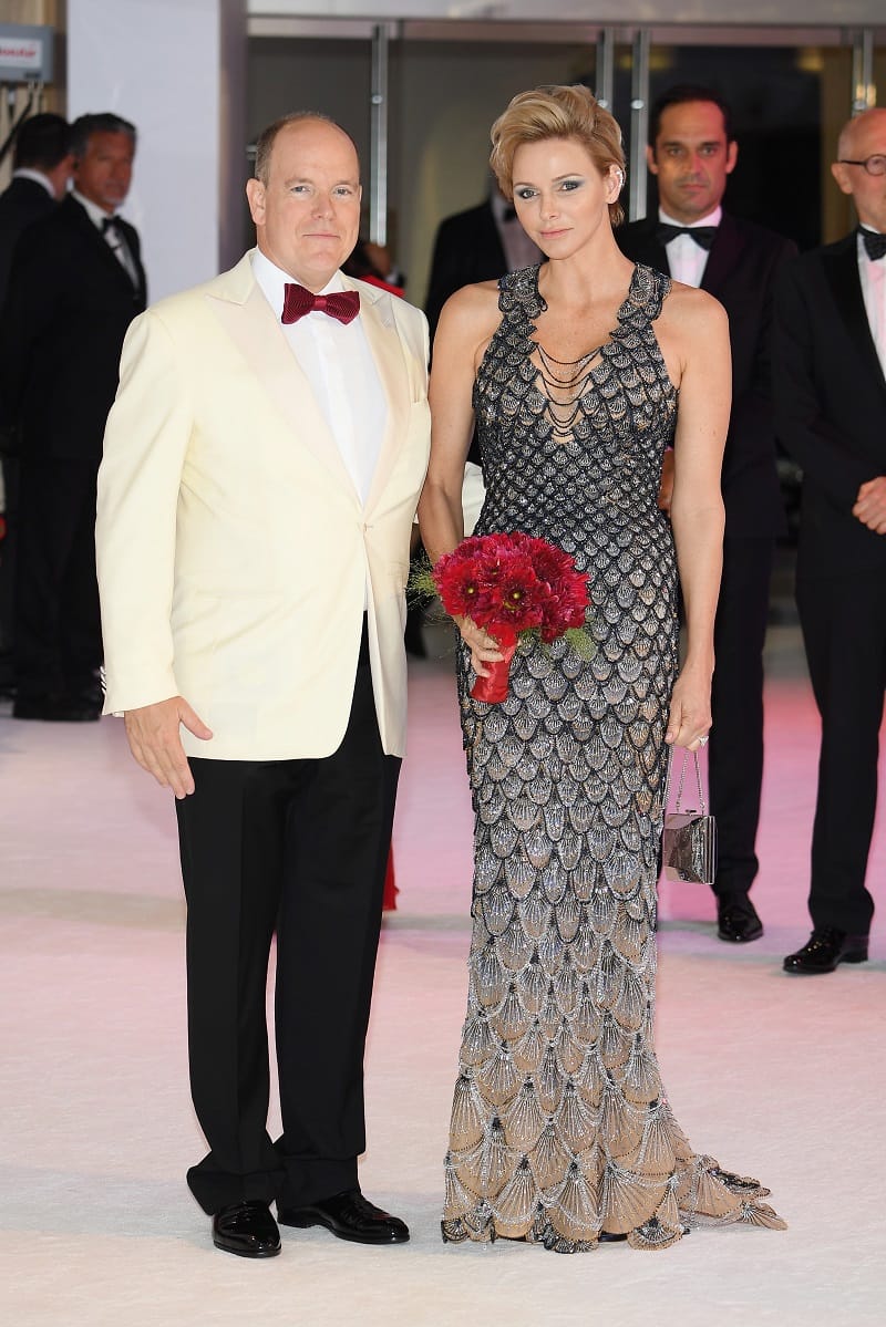 Albert und Charlène: das Fürstenpaar beim Rotkreuzball in Monaco.