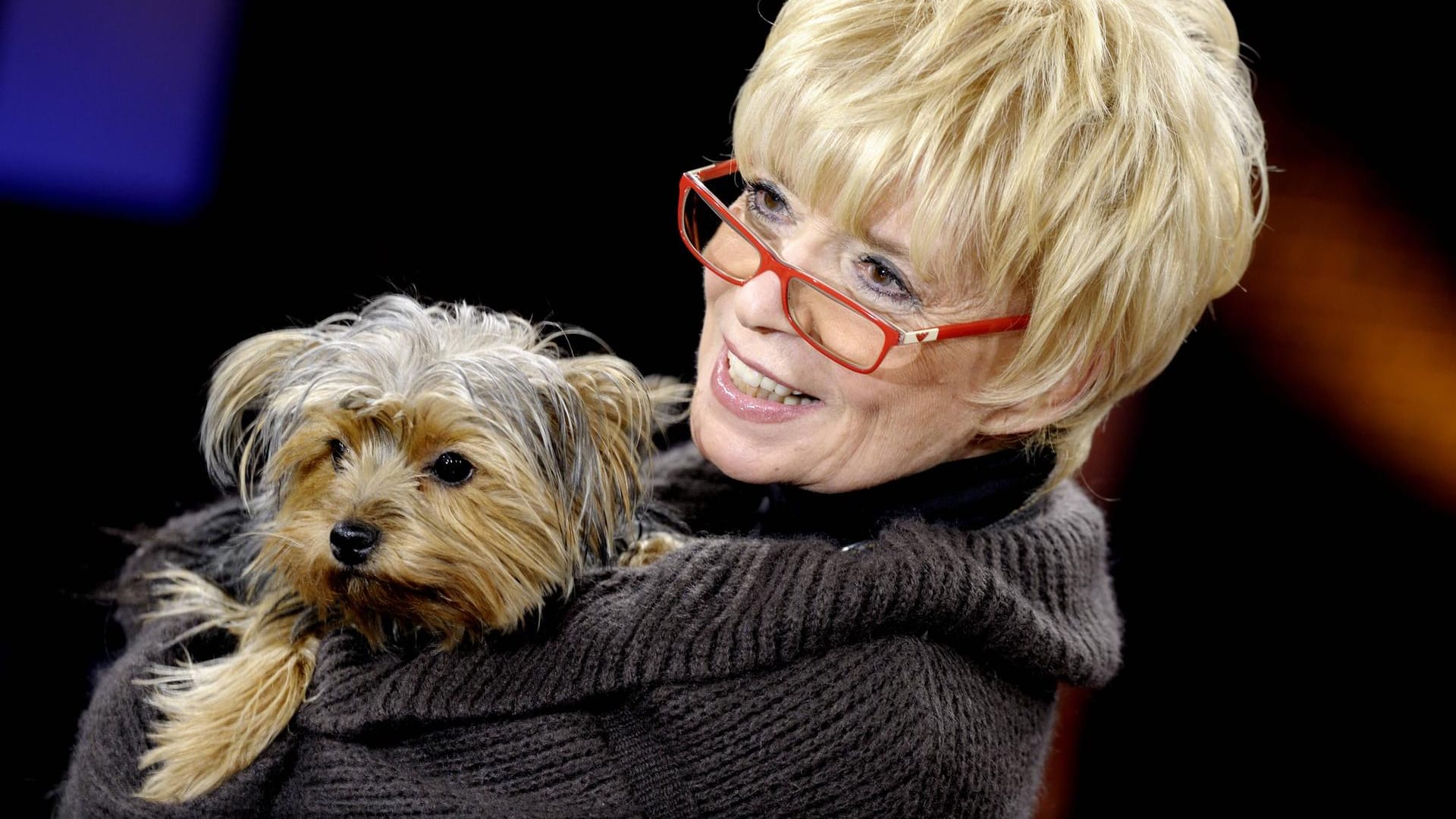 Tierliebe: Ingrid Steeger und Hundedame Eliza.