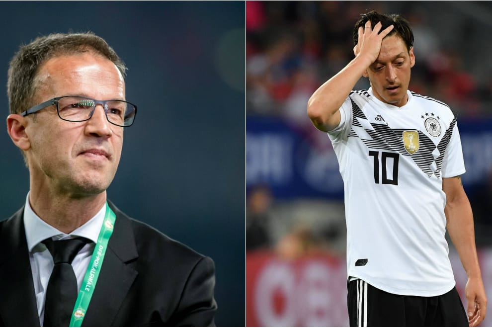 Schutz und Kritik: Fredi Bobic (l.) hat eine zweigeteilte Meinung bezüglich Mesut Özil.